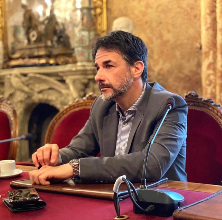 Trizzino (M5S): “Il governo Musumeci è quello dell’aggressione al paesaggio: inaccettabile il condono presente nella legge edilizia, passato per un solo voto”
