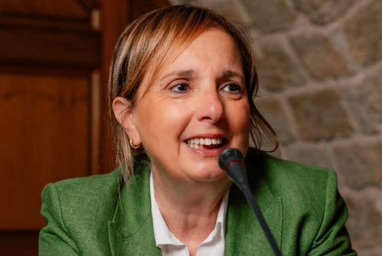 San Giovanni La Punta scuola Falcone, dopo i lavori arriva l’allagamento. Adorno (M5S ARS) «Due milioni pubblici, ora verifiche»